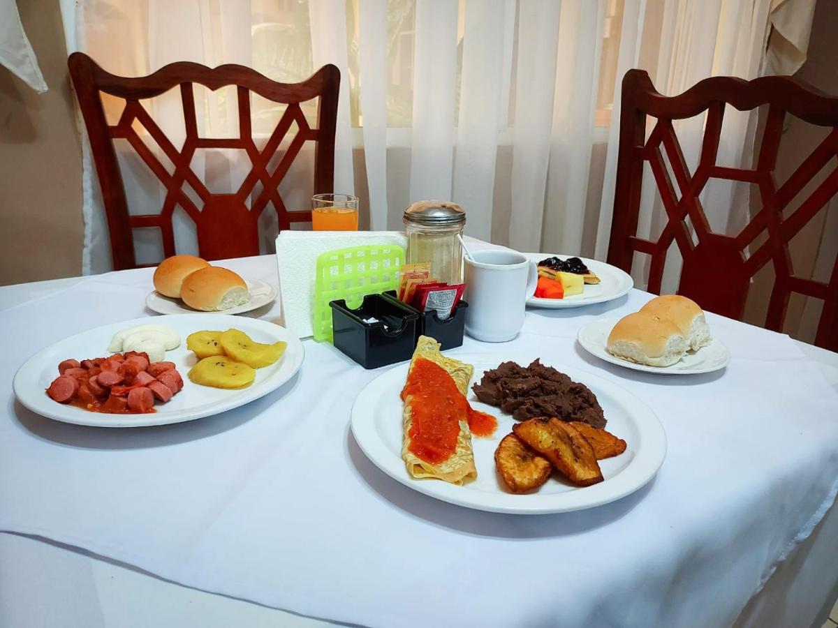 Hotel Continental Plaza サンミゲル エクステリア 写真