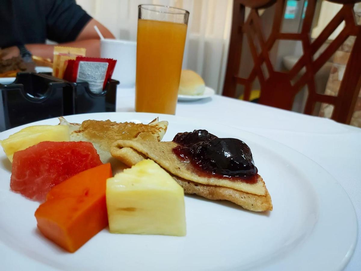 Hotel Continental Plaza サンミゲル エクステリア 写真